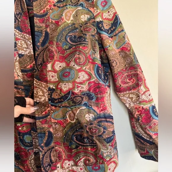 Sold - Picture 3 of 8